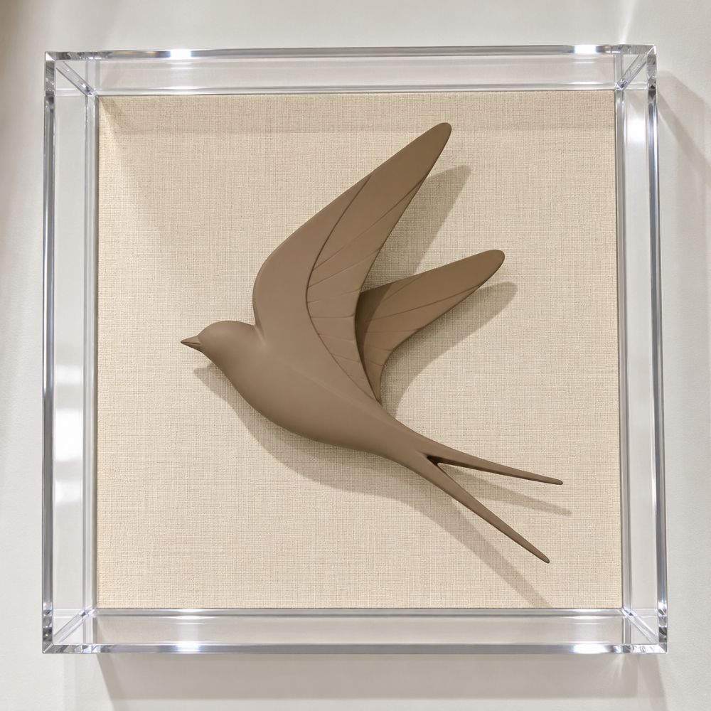 SWALLOW IN THE ACRYLIC 459E / SAND / CRU / ACRYLIC BOX
