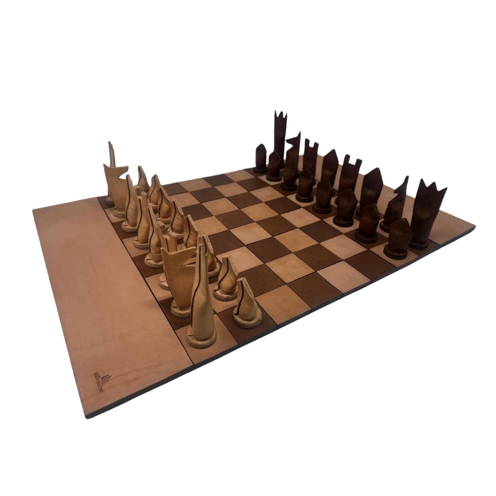 WT - CHESS LEATHER GAME