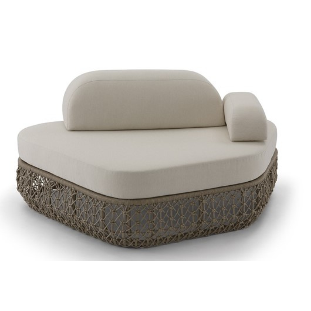 TEBAS LOUNGE CHAIR