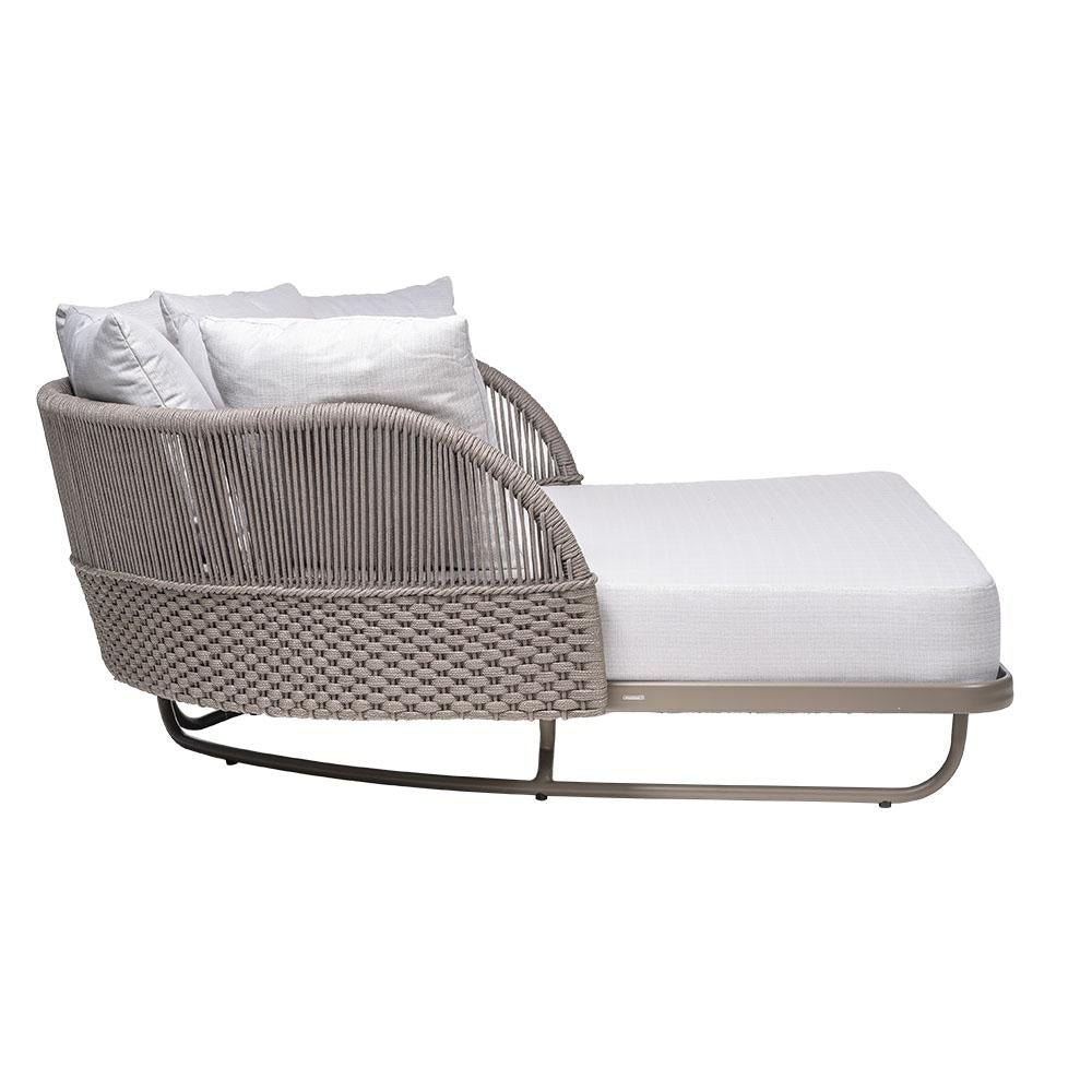 LEVEZ CHAISE