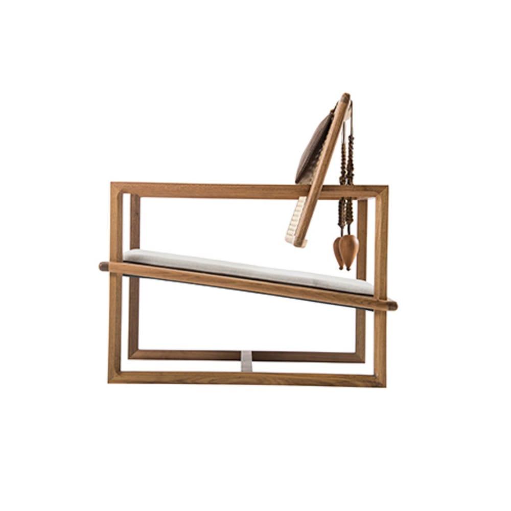 CANELA LOUNGE CHAIR