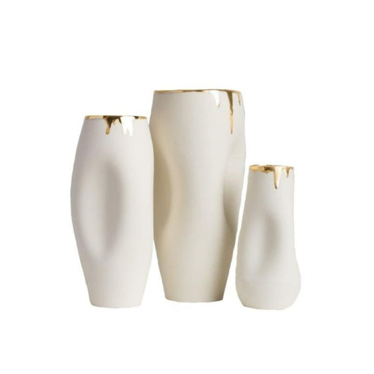 LF - PORCELAIN WITH GOLD VASE